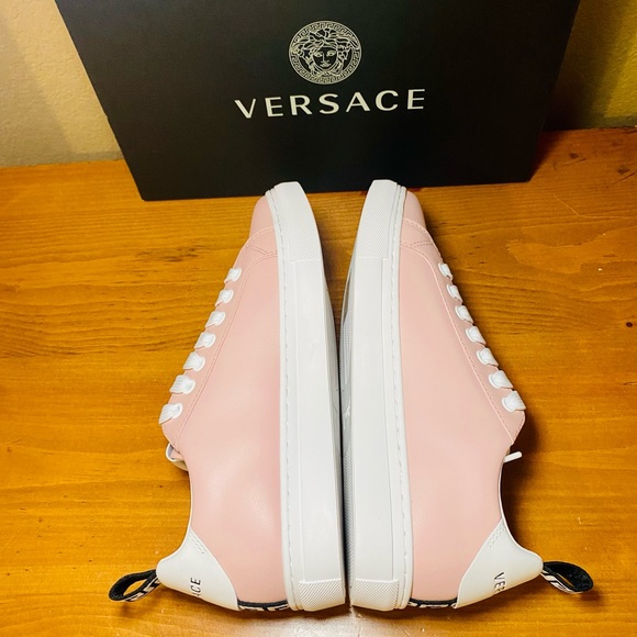 NIB! Versace Women's Blush Pink Leather Fashion Sneakers - Picture 12 of 17